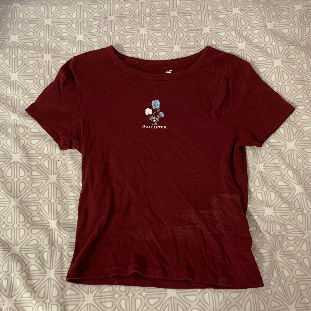 Hollister Tee